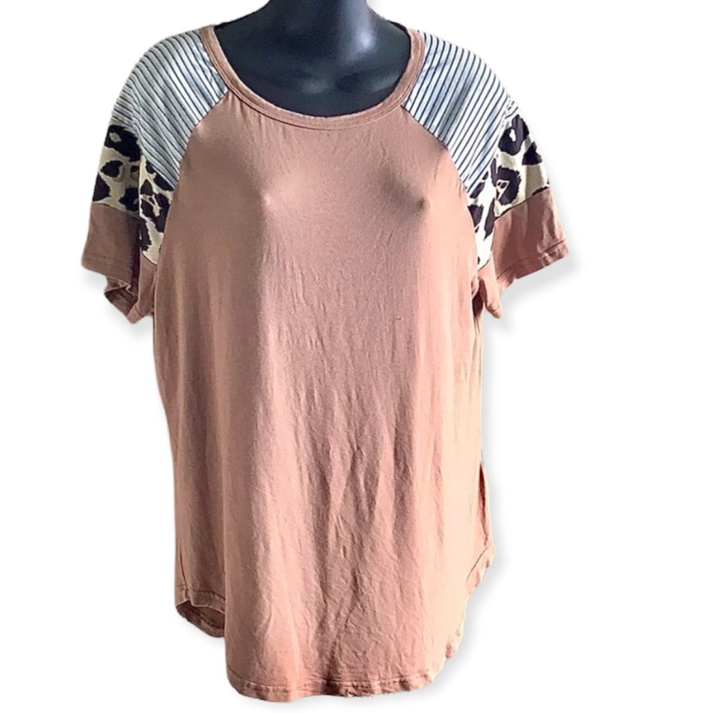 Leopard and stripe tan shirt size Large